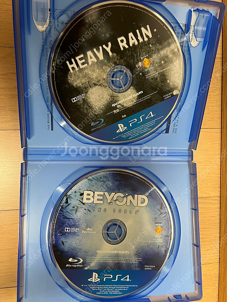 PS4 헤비레인 & 비욘드 투 소울즈 합본 판매합니다.--1