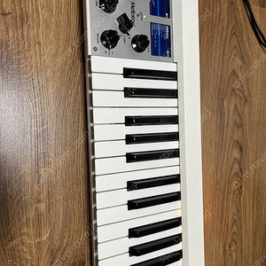 Mellotron M4000D Micro 멜로트론 팝니다