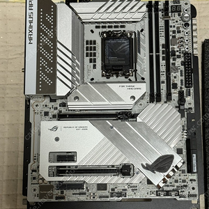 asus z790 apex(하얀놈)