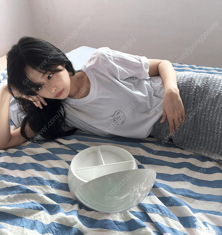 [삽니다] 손 화민 님 picdot 픽닷 반팔 스커트 s 그립톡 이미지