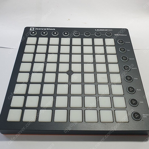 Novation 런치패드 LaunchPAD MK2