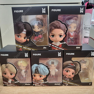 BTS Micdrop figure