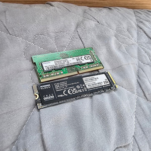 ssd 256 클레브 ,8gb ddr4 노트북용 일괄