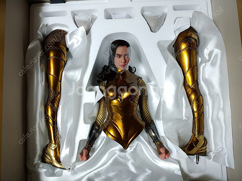 [JND] WW84 원더우먼 골든아머 판매합니다.--1