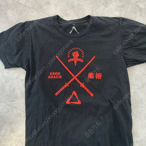 크론그레이시 주짓수 티셔츠 M 사이즈 판매
