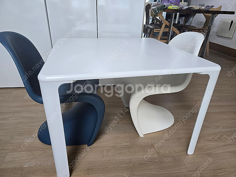 유아 테이블 체어-비트라팬톤키즈,마지스 조합--5