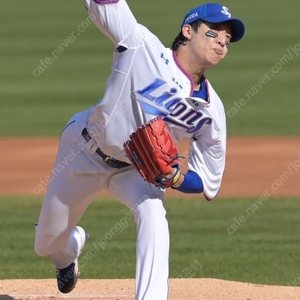 삼성라이온즈 원태인 선수 실착 싸인 스파이크화 판매합니다