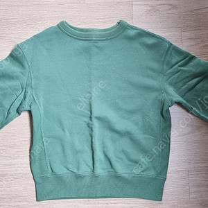 유니클로 키즈 여아 160호 맨투맨 티셔츠 3벌 일괄 판매 - 라이트 라일락, 그린, 연핑크 색상 (매우 깨끗)