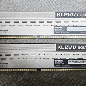 klevv 3600 cl18 ddr4 램 8기가 2개 총 16기가 팝니다