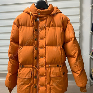 (L사이즈)21AW 휴먼메이드 카라코람(덕다운패딩) 판매합니다