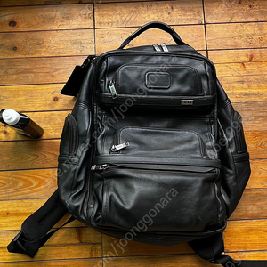 TUMI alpha 3 backpack (lether)