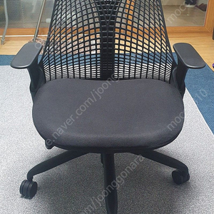 허먼밀러 세일 의자 판매합니다 herman miller sayl (개인사용)