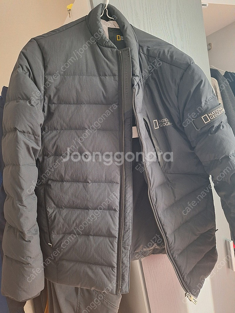 내셔널지오그래픽 움브리엘 경량패딩--0