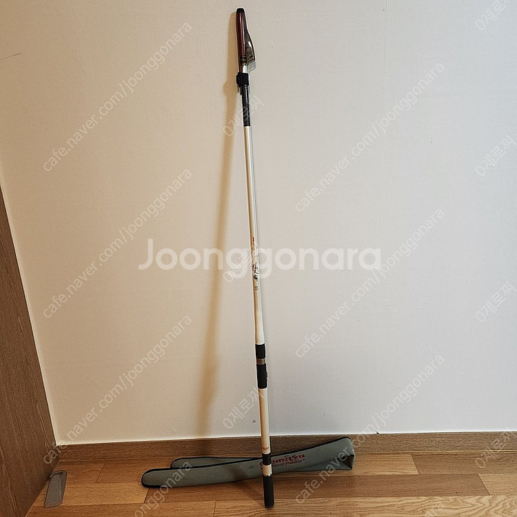 천류 신천웅 골드 T 530 갯바위 찌낚시대 팝니다.--0