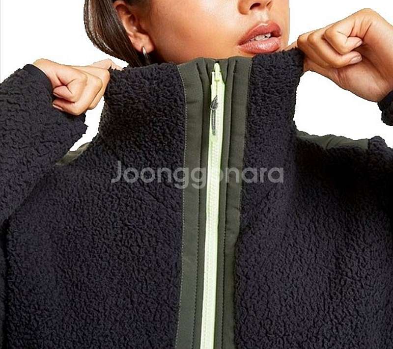 정리중 새상품 M - 언더아머 우먼 레거시 셰르파 스웨...--0