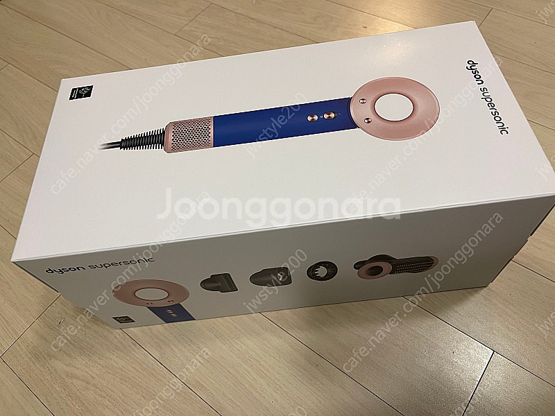 다이슨 슈퍼소닉 드라이어 미개봉 정품 팝니다.--1