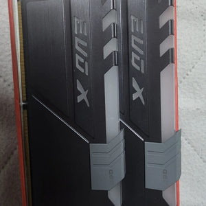 Geil DDR4 16GB (8×2)