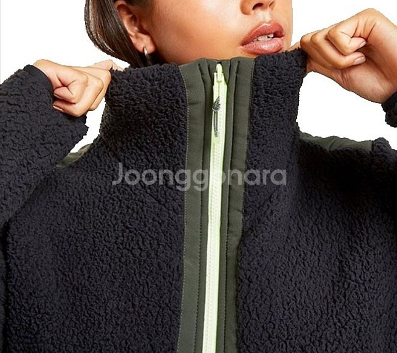 정리중 새상품 M - 언더아머 우먼 레거시 셰르파 스웨킷 고퀄리티 집업 재킷 7만원드려요--0