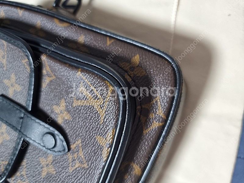 루이비통 모노그램 캔버스 마카사르 크리스토퍼 웨어러블 ...--6
