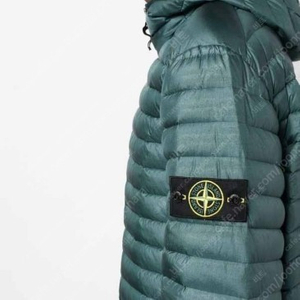 스톤아일랜드 와펜 덕다운 경량 후드 패딩 자켓 룸 우븐 stone island 정품 새제품 미디움사이즈