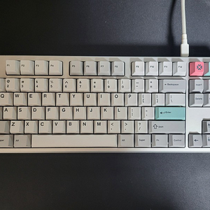 Frog tkl f12 wk 실버a 하우징 판매합니다.