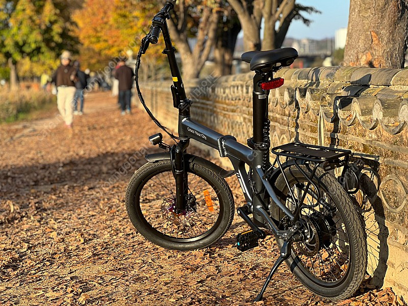 [전기자전거] ado a20 lite Air20 폴딩 가능 접이식 미니벨로 전기자전거--1