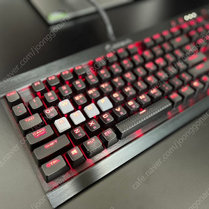 K70 LUX 갈축 키보드 팝니다.