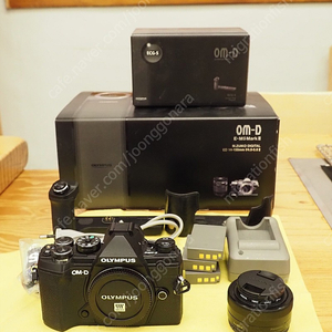 올림푸스 e-m5 mark3, 파나소닉 12-32 판매합니다.