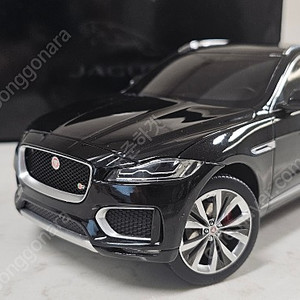 1:18 재규어 판매합니다 / TSM F-pace black suv, kyosho E-type white