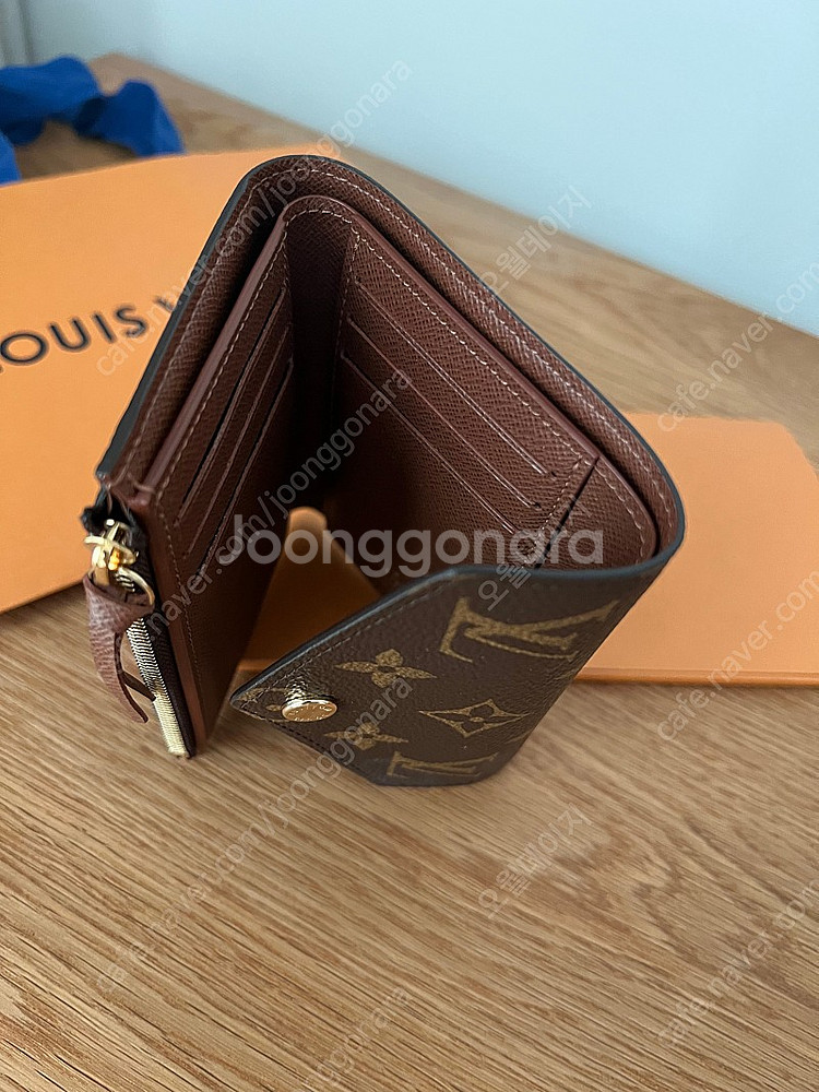 *공홈 새상품* 루이비통 빅토린 월넛 반지갑 모노그램--3