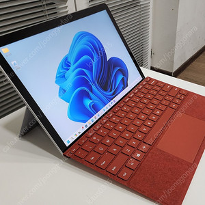 [Surface GO2] 서피스고2 M3 LTE S급 급매