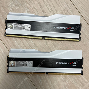 [서린정품] 지스킬 DDR5-6000 CL36 TRIDENT Z5 RGB 화이트 패키지 32GB(16Gx2) 그냥 새거 팝니다 ㅠ