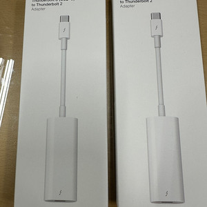 Apple Thunderbolt 3 USB-C to Thunderbolt 2 어댑터 MMEL2FE/A 2개 팝니다.