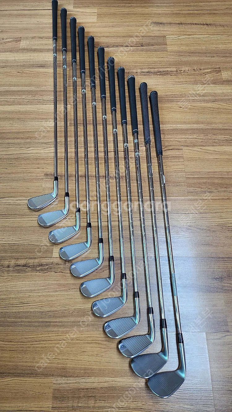 가격다운ㅡ타이틀리스트 718AP3 950GH 경량스틸 S 아시안스펙 정품 7ㅡ아이언 판매합니다.--1