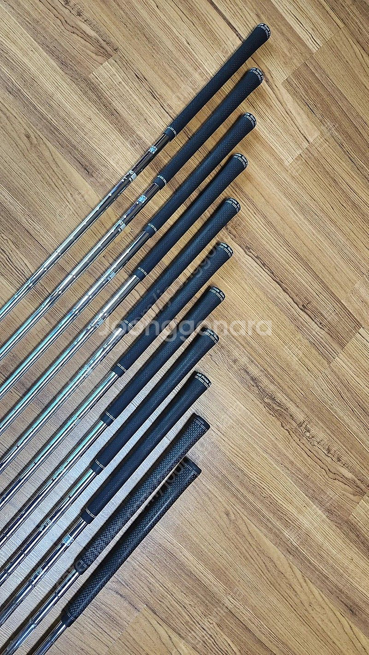 가격다운ㅡ타이틀리스트 718AP3 950GH 경량스틸 S 아시안스펙 정품 7ㅡ아이언 판매합니다.--2