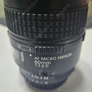 니콘 AF Micro 60mm f2.8d