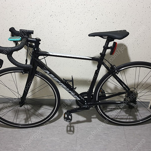 2021년식 메리다 스컬트라 400 RIM브레이크 (METALLIC BLACK) 판매합니다.