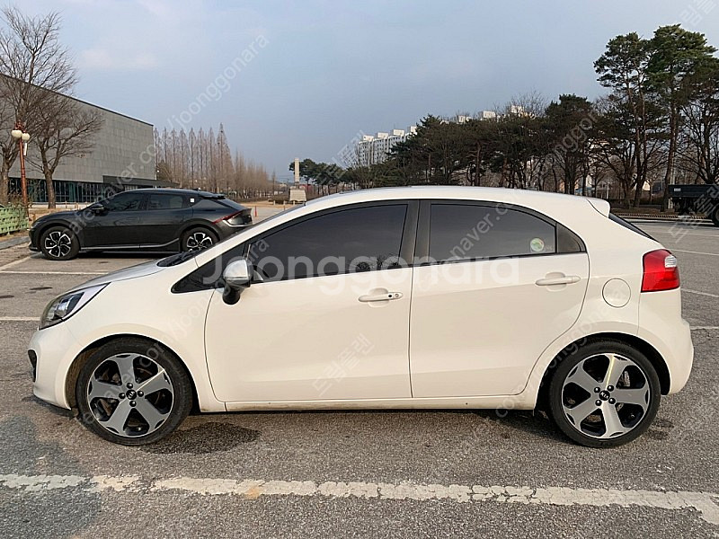 KIA 올뉴프라이드 해치백 1.6GDI 프레스티지-45...--1