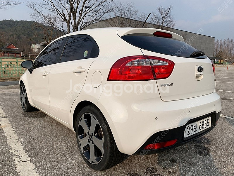 KIA 올뉴프라이드 해치백 1.6GDI 프레스티지-45...--4
