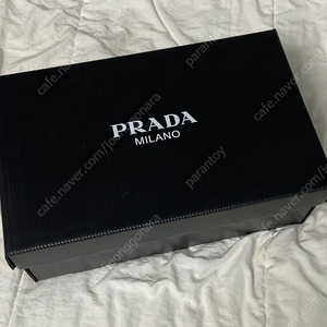 프라다 PRADA 스니커즈 블랙 색상 새제품