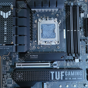 ASUS TUF Gaming X670E-PLUS 팝니다. 수리품