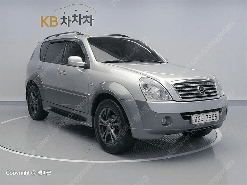 KG모빌리티(쌍용) 슈퍼렉스턴 RX6 4WD 최고급형 (7인승)--3