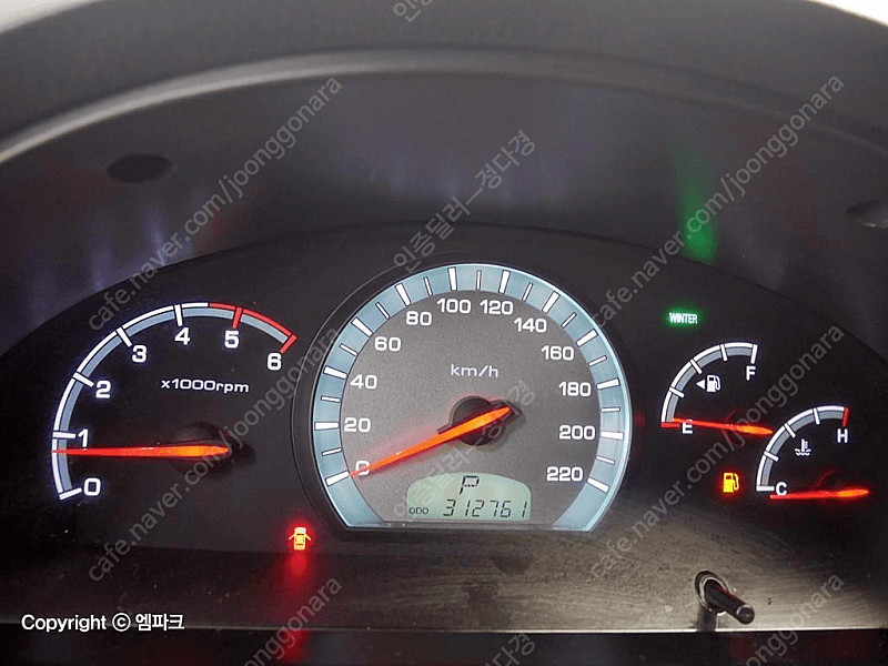 KG모빌리티(쌍용) 슈퍼렉스턴 RX6 4WD 최고급형 (7인승)--6