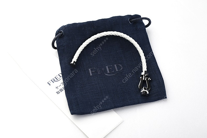 택배비포함 프레드 포스텐 18K 화이트골드 팔찌 라지모델 판매합니다! 이미지