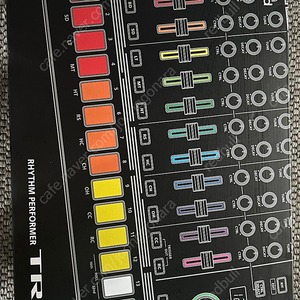 롤랜드 roland TR-8S 드럼머신 신디사이저