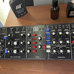 Behringer model d 베링거 모델디 팝니다