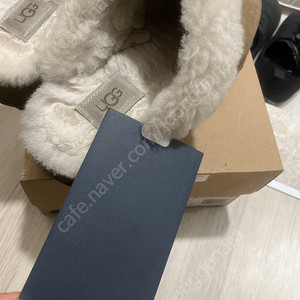 어그 디스케트240 ugg 크림보증서있음