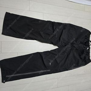 고요웨어 HIGH-DENSITY HIKER PANTS (DARK GREY) M사이즈 팝니다