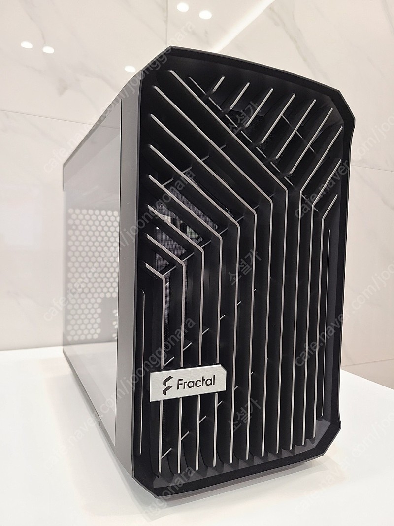 토렌트 나노 Fractal Design Torrent Nano Black RGB TG Light Tint | 중고나라 - 안심되는  중고거래
