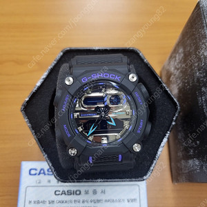 카시오 지샥 G-SHOCK GA-900AS-1ADR 판매합니다.